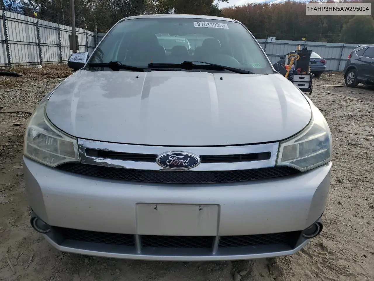 1FAHP3HN5AW295004 2010 Ford Focus Sel