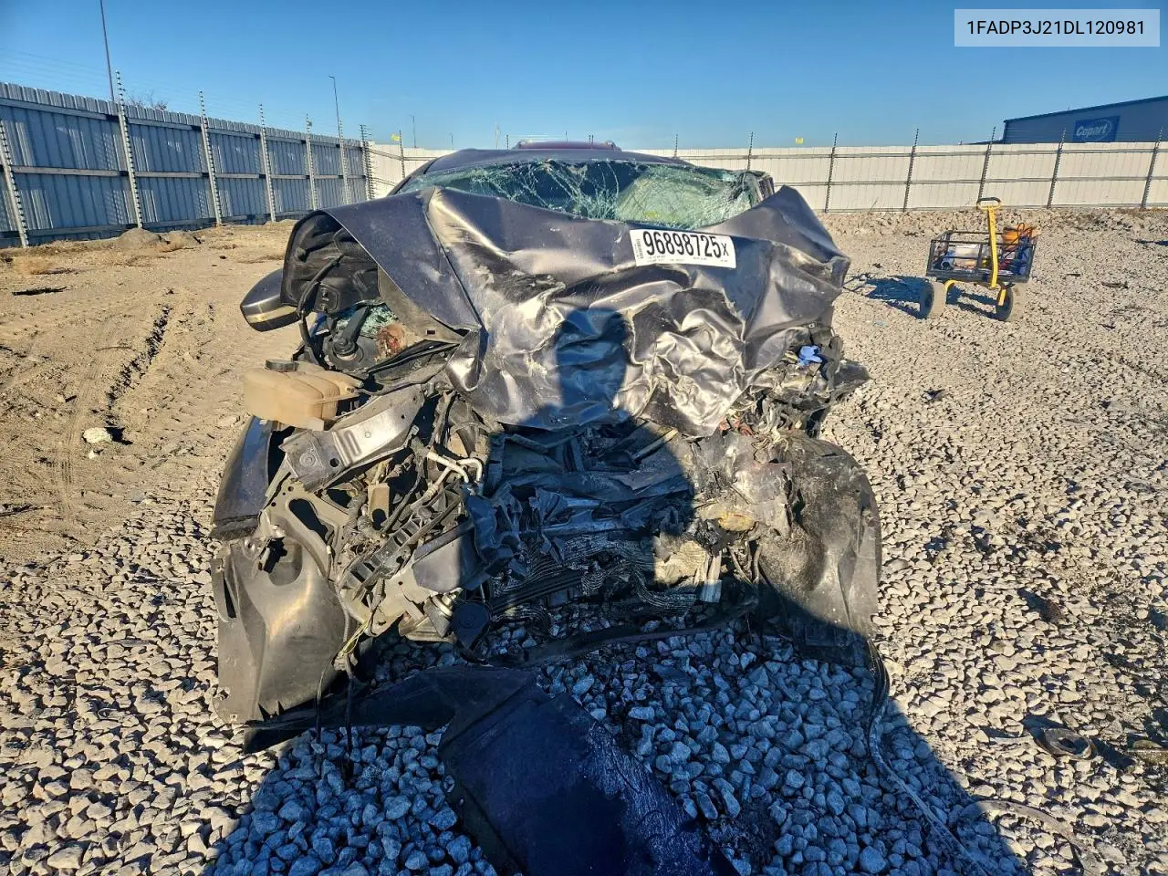 1FADP3J21DL120981 2013 Ford Focus Titanium