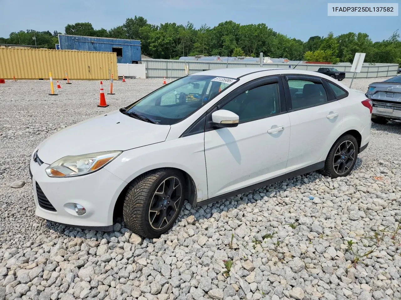 2013 Ford Focus Se VIN: 1FADP3F25DL137582 Lot: 61135986