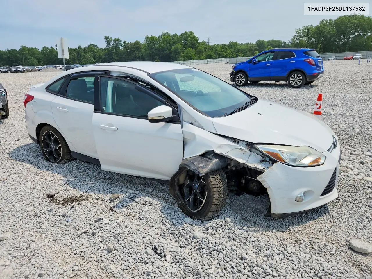2013 Ford Focus Se VIN: 1FADP3F25DL137582 Lot: 61135986
