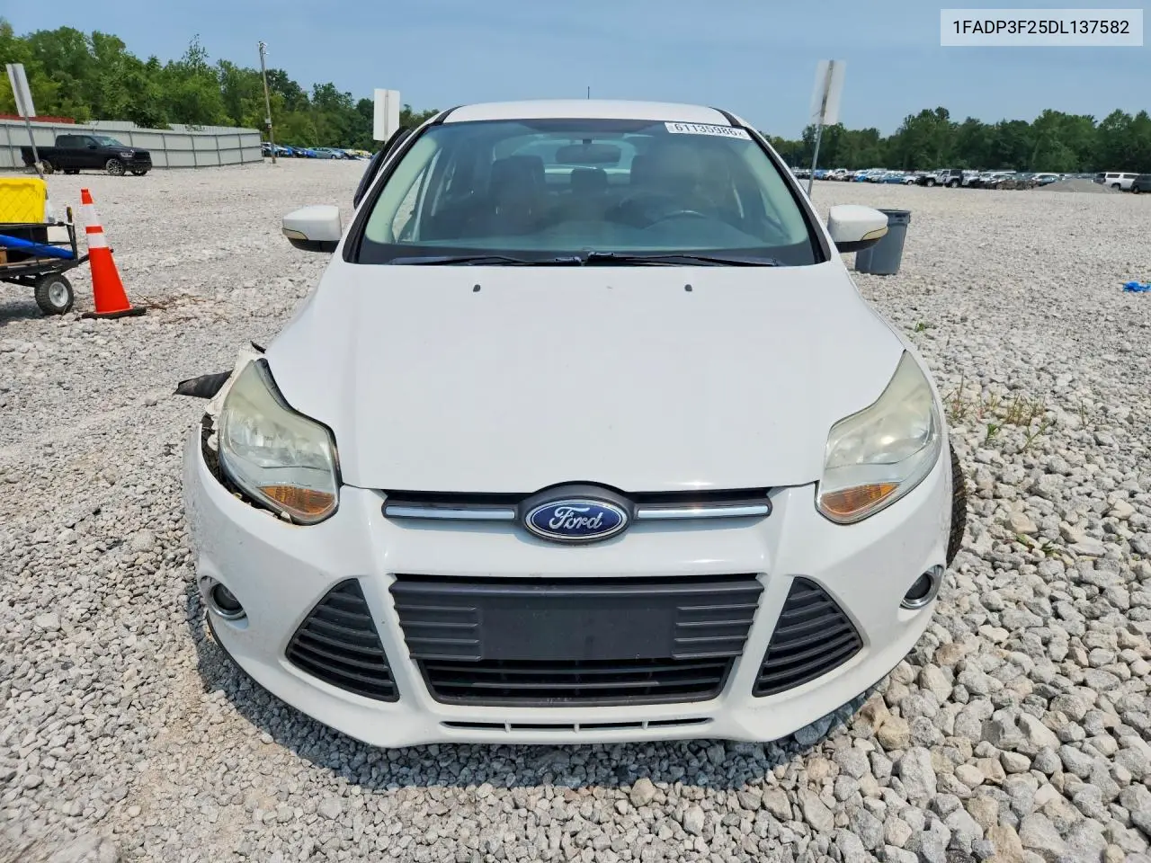 2013 Ford Focus Se VIN: 1FADP3F25DL137582 Lot: 61135986