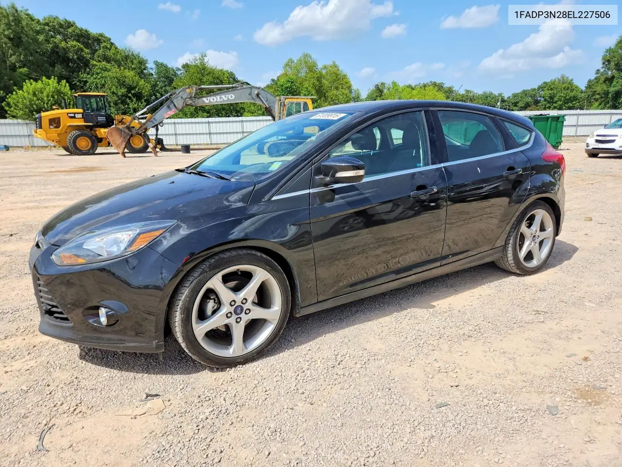 2014 Ford Focus Titanium VIN: 1FADP3N28EL227506 Lot: 61309916