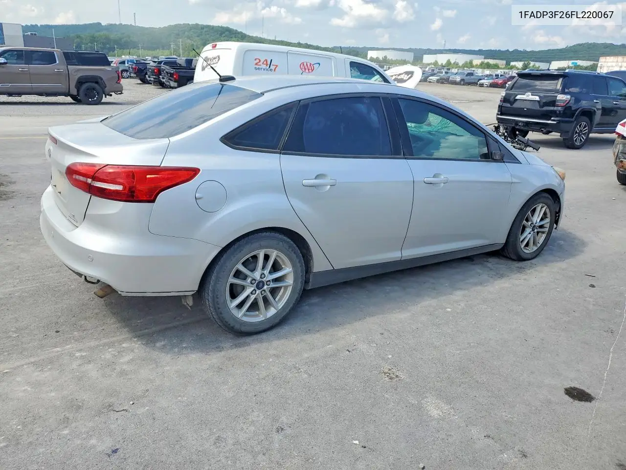 2015 Ford Focus Se VIN: 1FADP3F26FL220067 Lot: 60978486