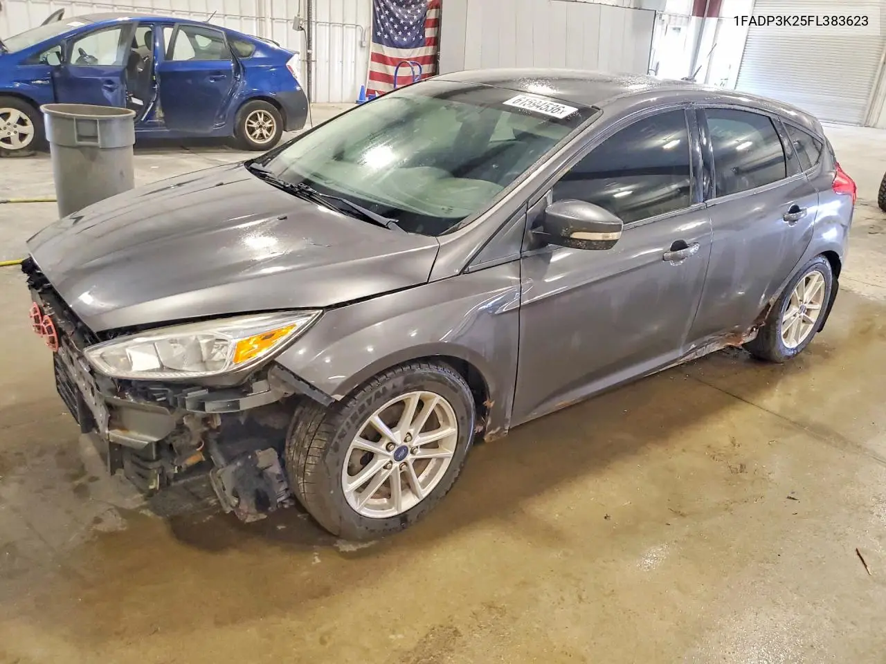 2015 Ford Focus Se VIN: 1FADP3K25FL383623 Lot: 61594536