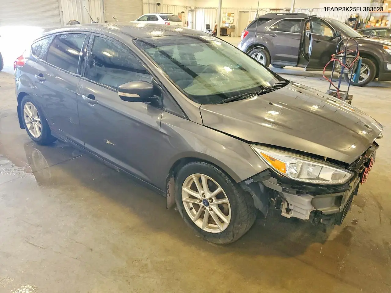 2015 Ford Focus Se VIN: 1FADP3K25FL383623 Lot: 61594536