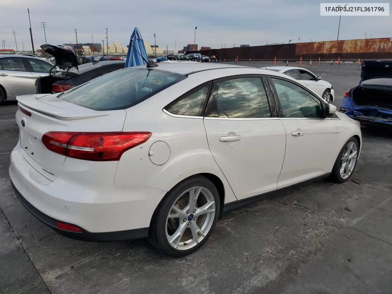 1FADP3J21FL361796 2015 Ford Focus Titanium