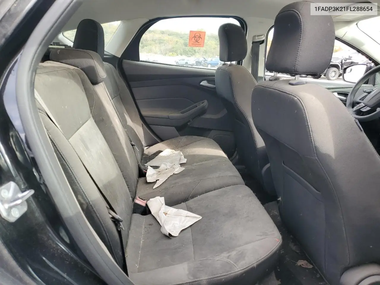 1FADP3K21FL288654 2015 Ford Focus Se