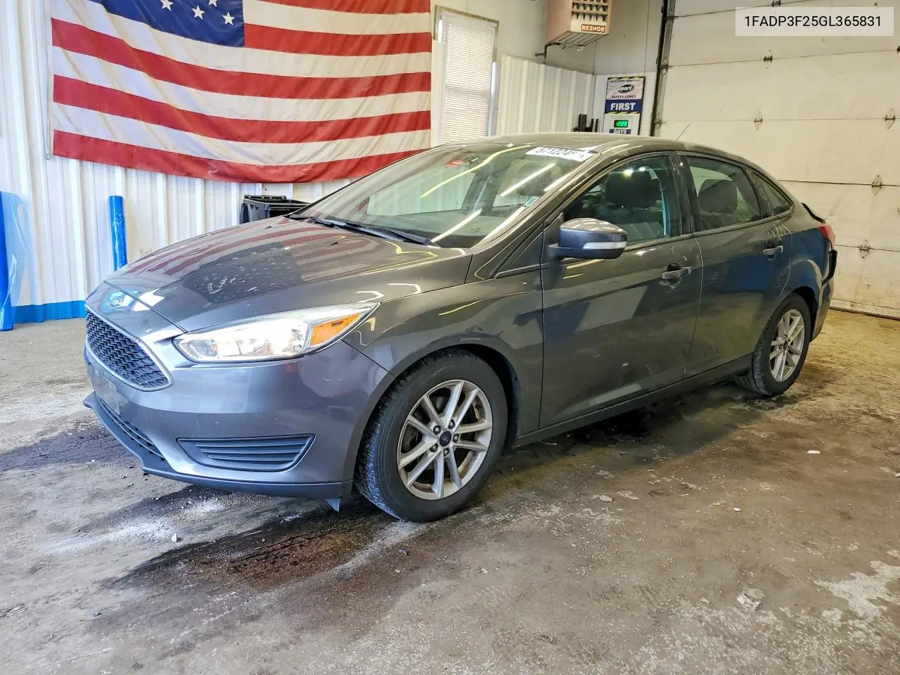 1FADP3F25GL365831 2016 Ford Focus Se