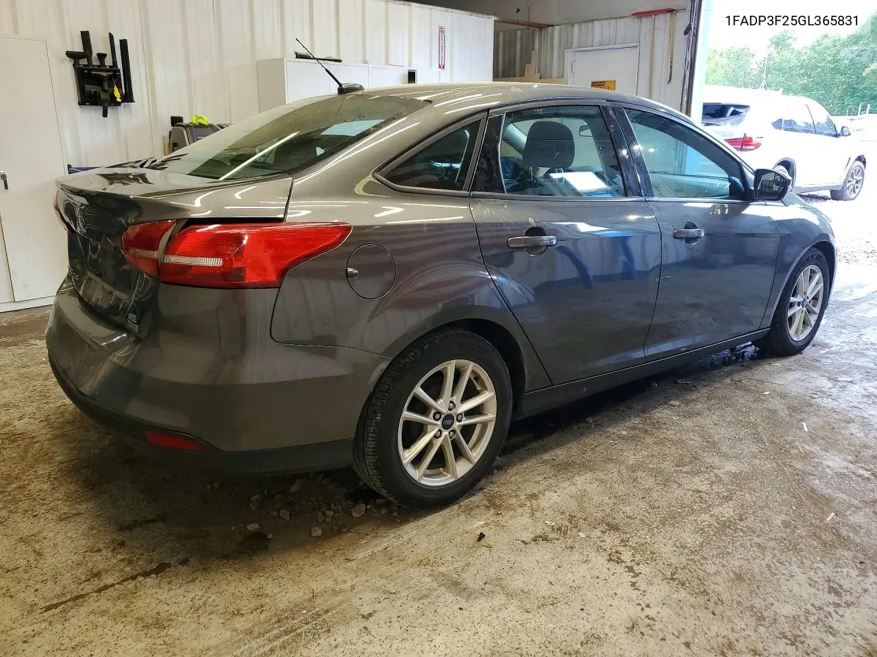 1FADP3F25GL365831 2016 Ford Focus Se