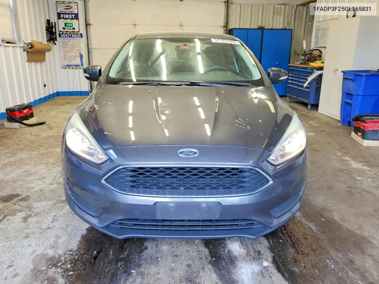 1FADP3F25GL365831 2016 Ford Focus Se