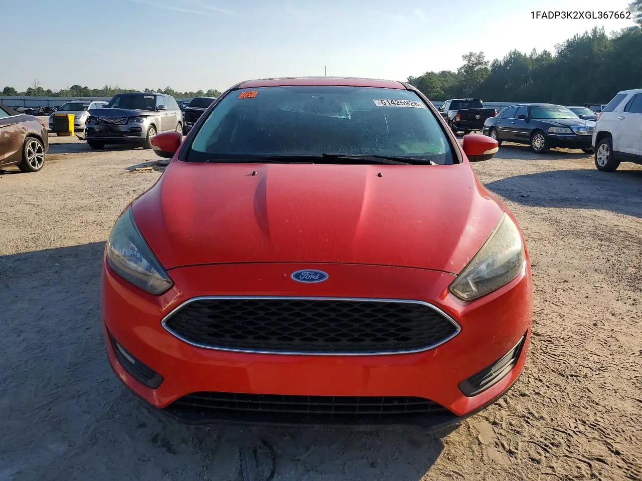 2016 Ford Focus Se VIN: 1FADP3K2XGL367662 Lot: 61425926