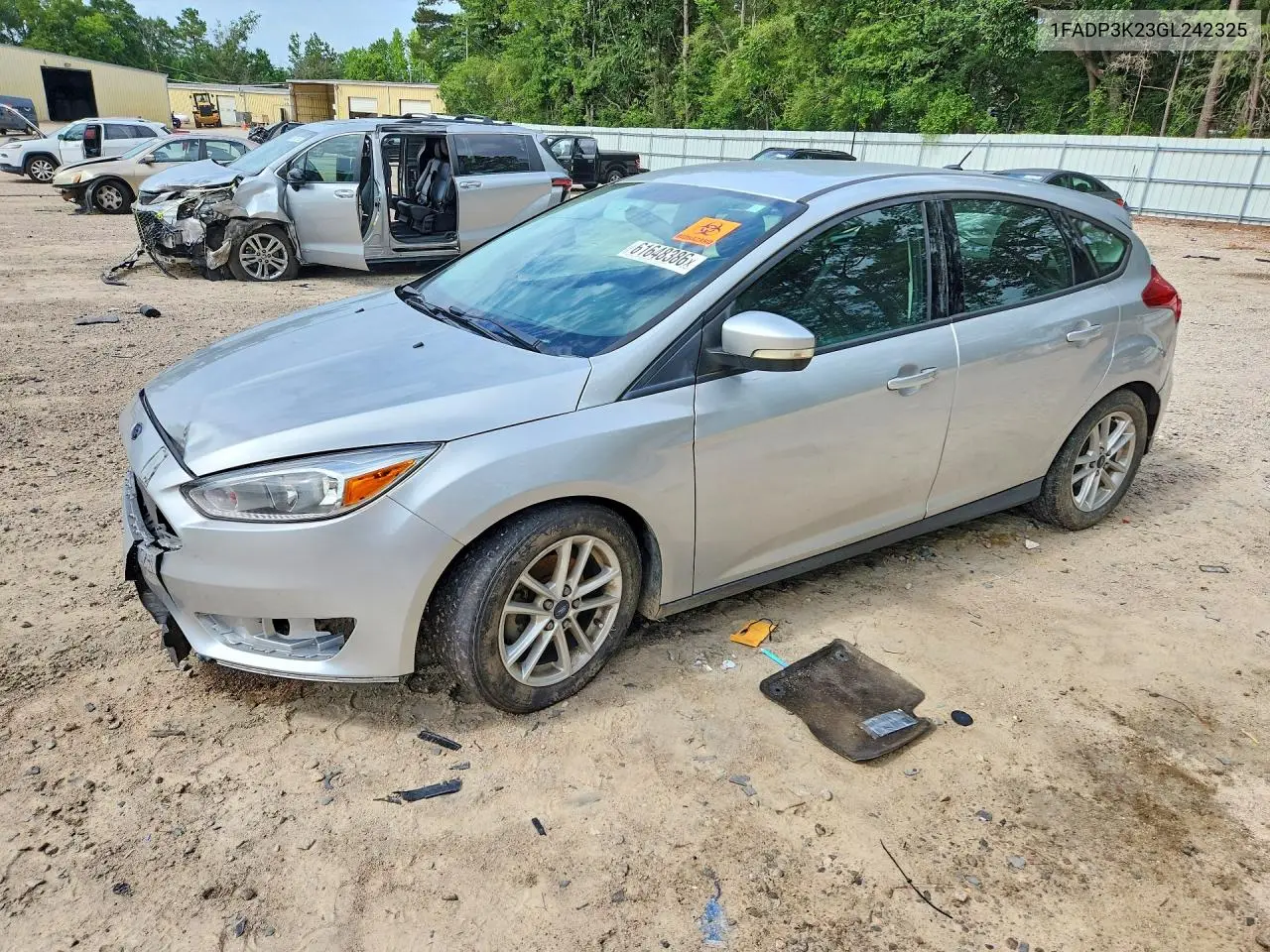 2016 Ford Focus Se VIN: 1FADP3K23GL242325 Lot: 61648386
