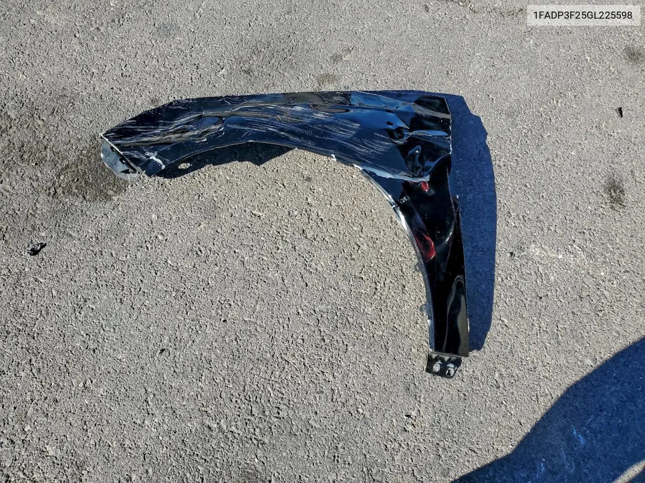 1FADP3F25GL225598 2016 Ford Focus Se