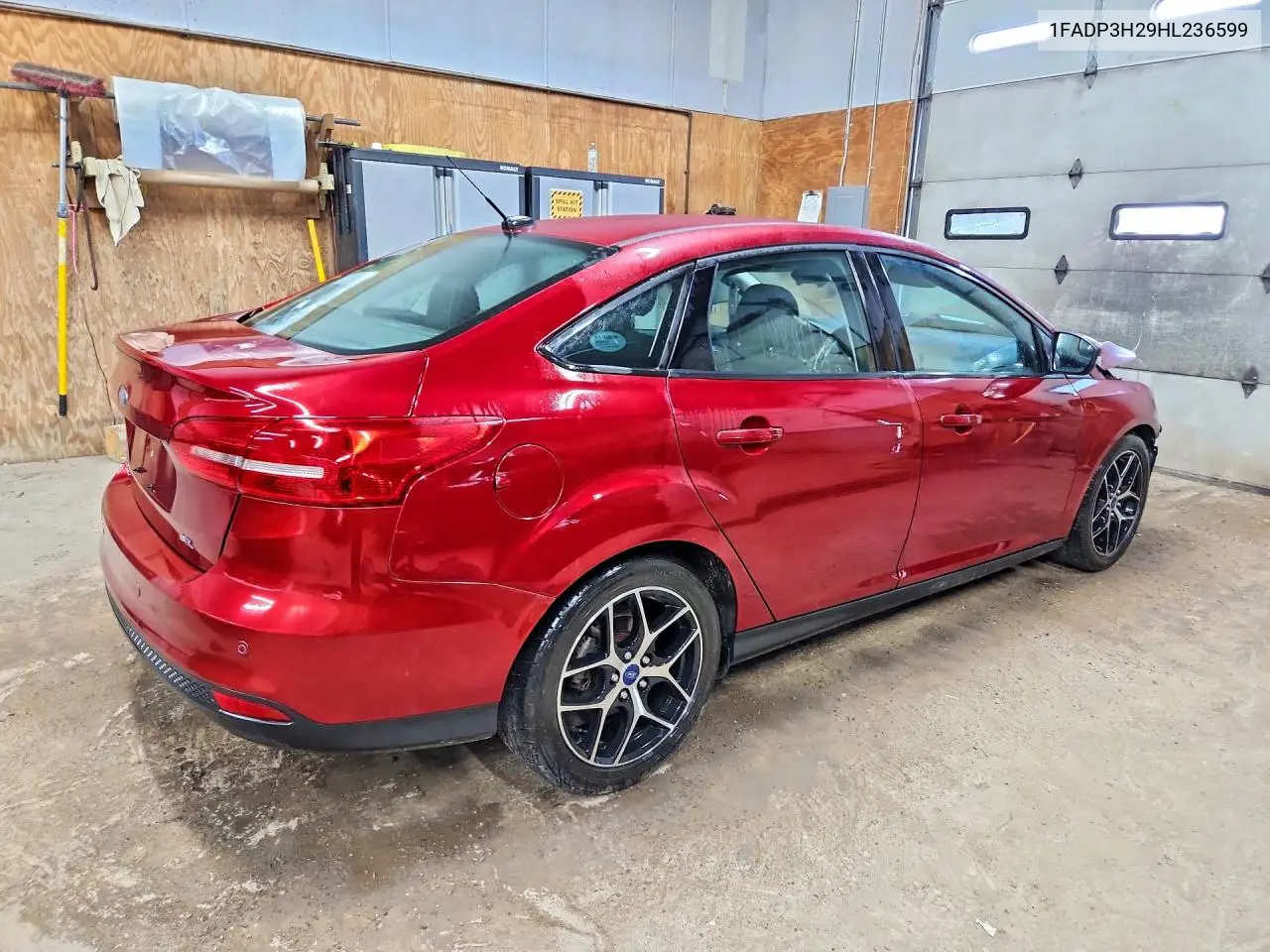 2017 Ford Focus Sel VIN: 1FADP3H29HL236599 Lot: 61495376