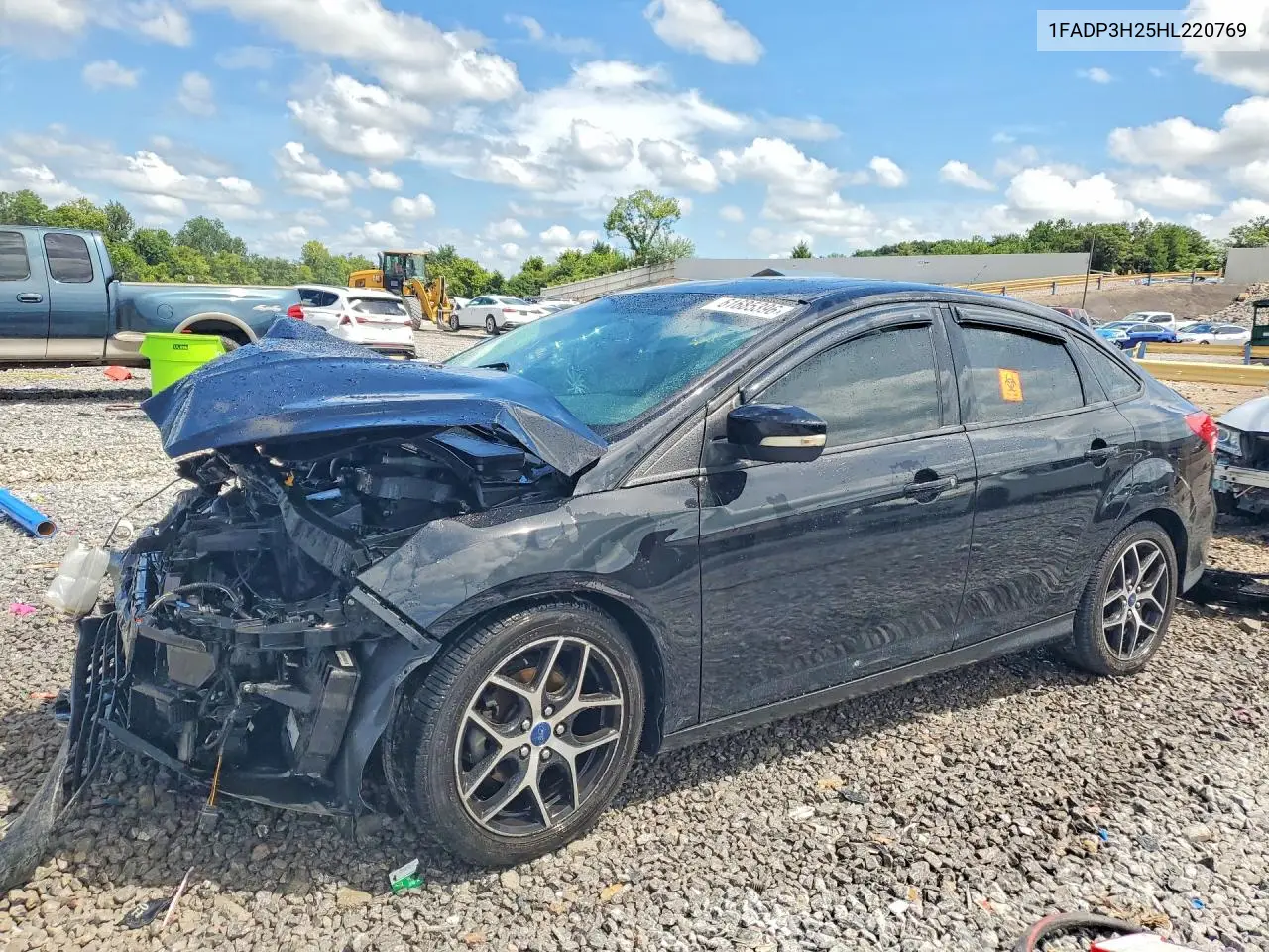 2017 Ford Focus Sel VIN: 1FADP3H25HL220769 Lot: 61685396