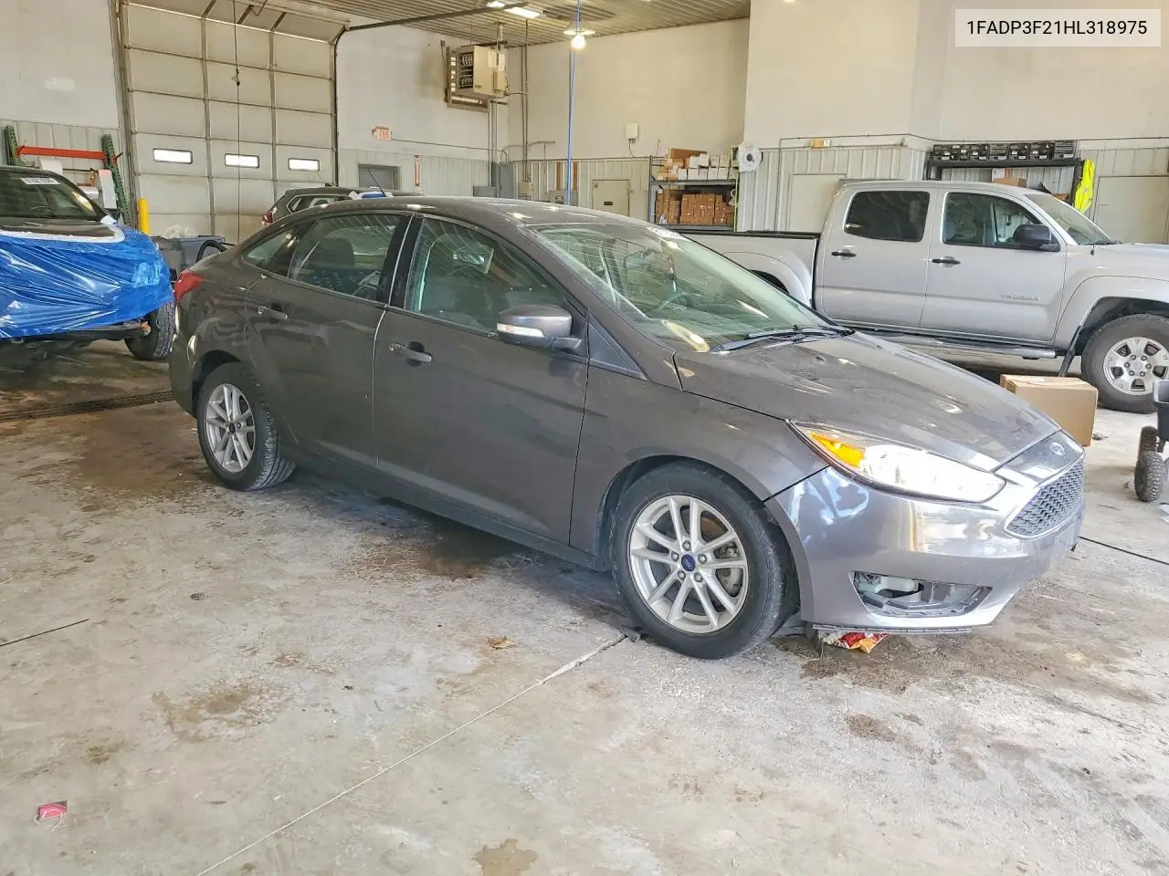 2017 Ford Focus Se VIN: 1FADP3F21HL318975 Lot: 61793866