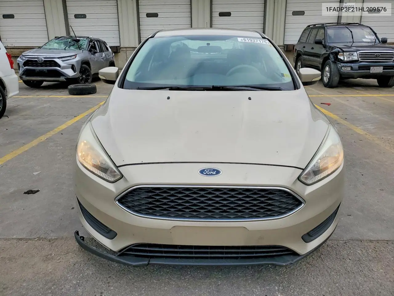 2017 Ford Focus Se VIN: 1FADP3F21HL209576 Lot: 61937176