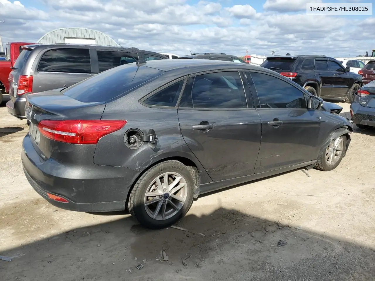 1FADP3FE7HL308025 2017 Ford Focus Se
