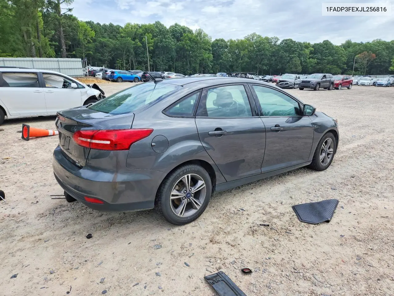 2018 Ford Focus Se VIN: 1FADP3FEXJL256816 Lot: 61340196
