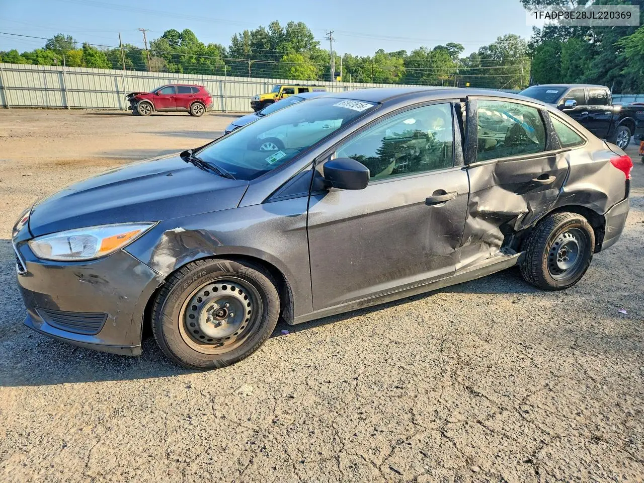 2018 Ford Focus S VIN: 1FADP3E28JL220369 Lot: 61972616