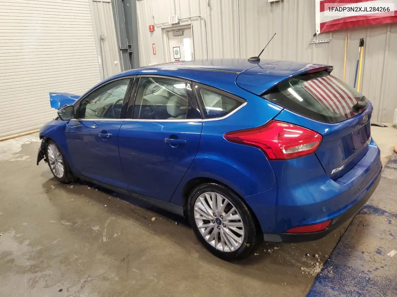 1FADP3N2XJL284266 2018 Ford Focus Titanium