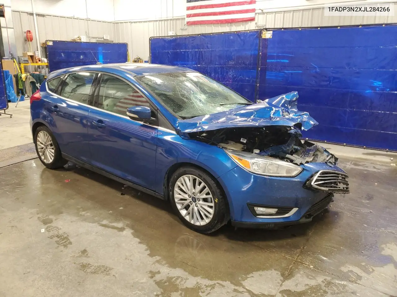 1FADP3N2XJL284266 2018 Ford Focus Titanium