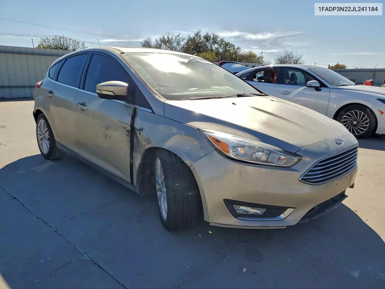1FADP3N22JL241184 2018 Ford Focus Titanium