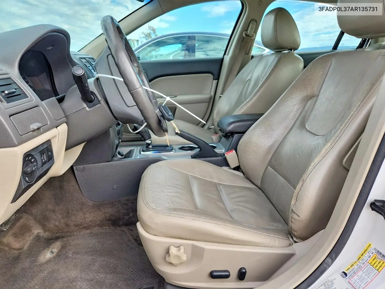 2010 Ford Fusion Hybrid VIN: 3FADP0L37AR135731 Lot: 61792706