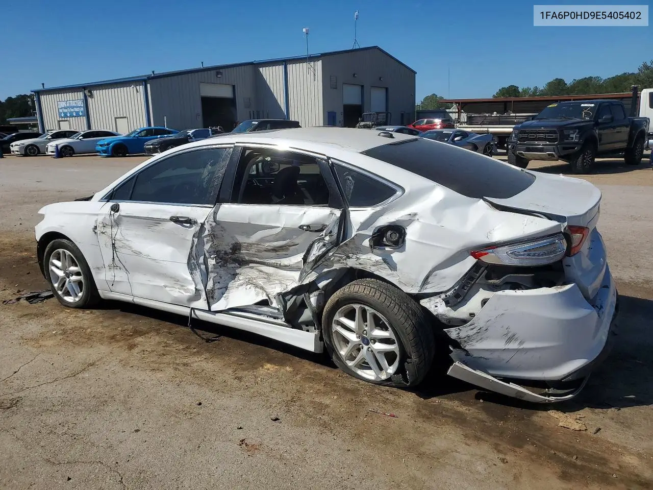 1FA6P0HD9E5405402 2014 Ford Fusion Se