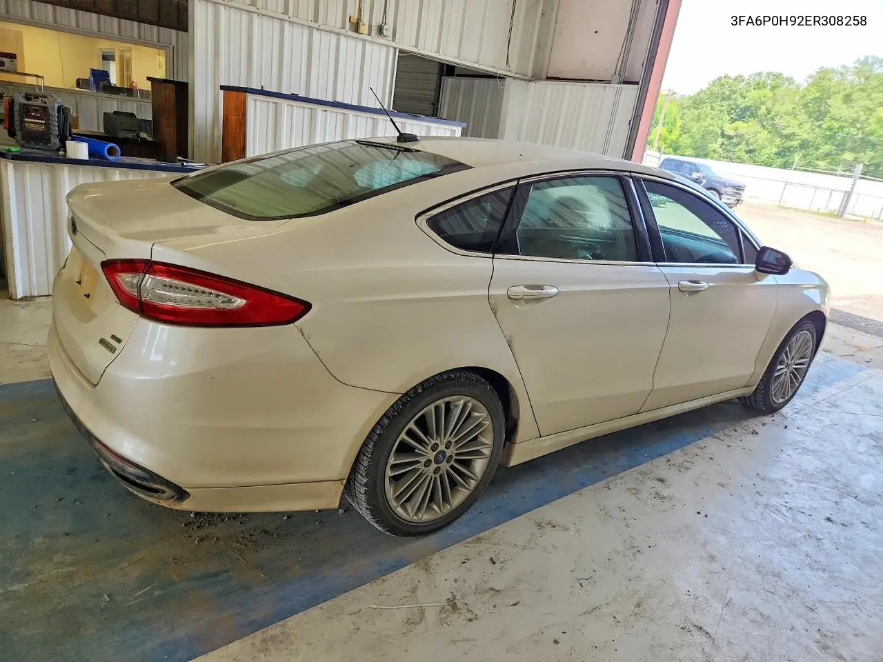 3FA6P0H92ER308258 2014 Ford Fusion Se