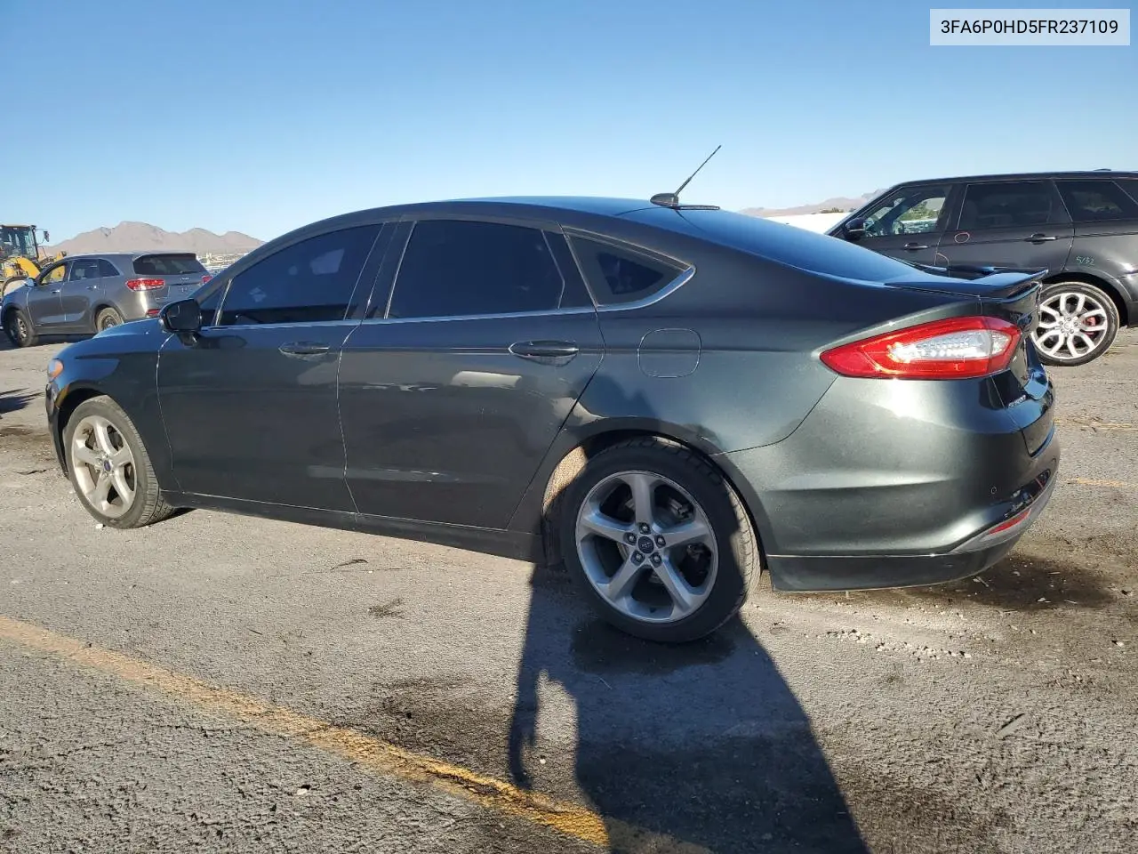 3FA6P0HD5FR237109 2015 Ford Fusion Se