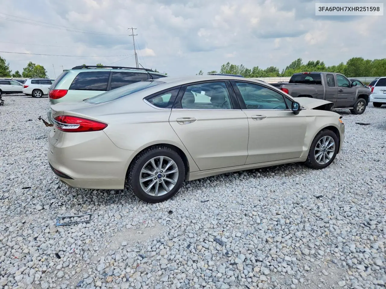 3FA6P0H7XHR251598 2017 Ford Fusion Se