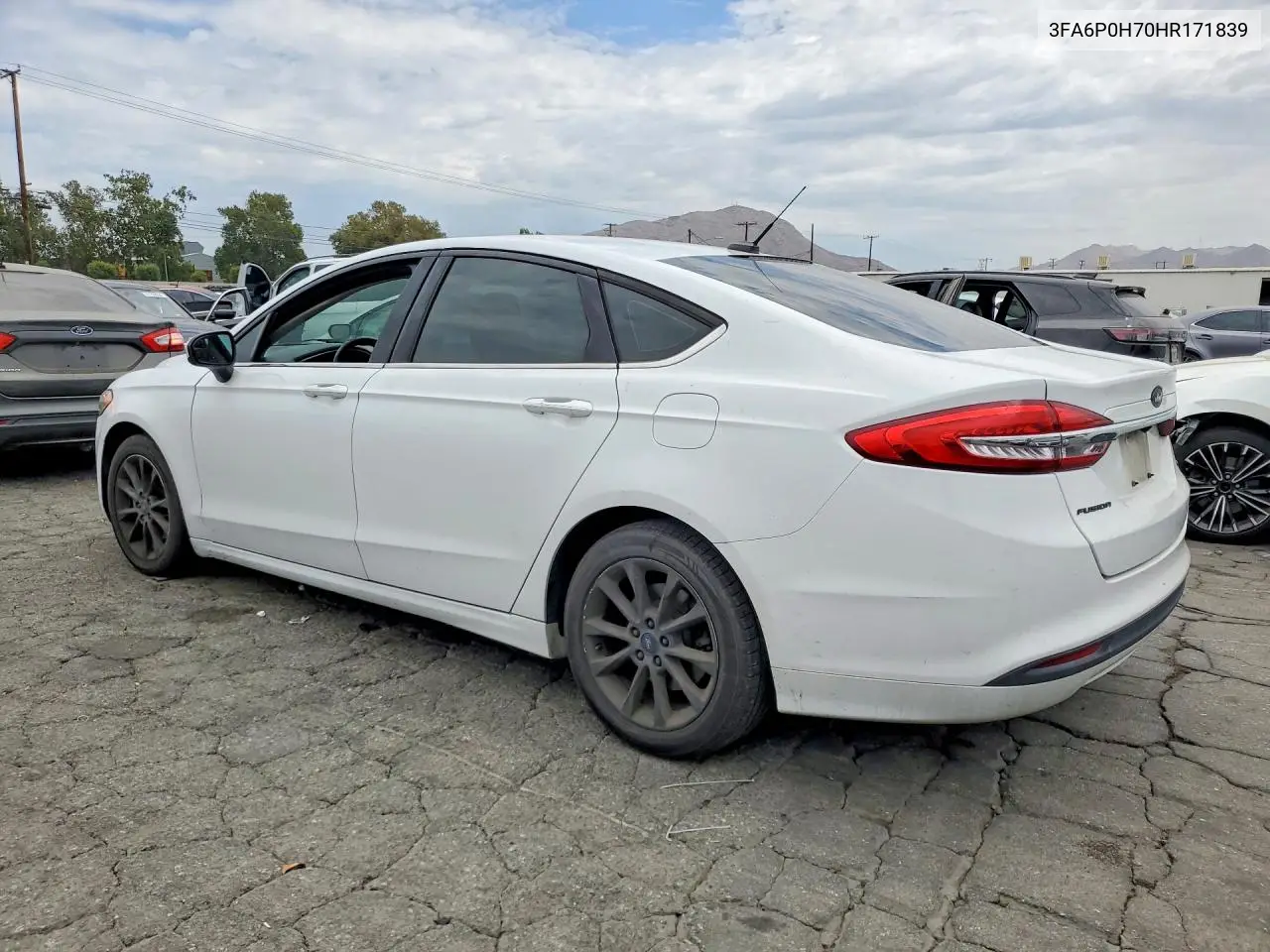 2017 Ford Fusion Se VIN: 3FA6P0H70HR171839 Lot: 61808966