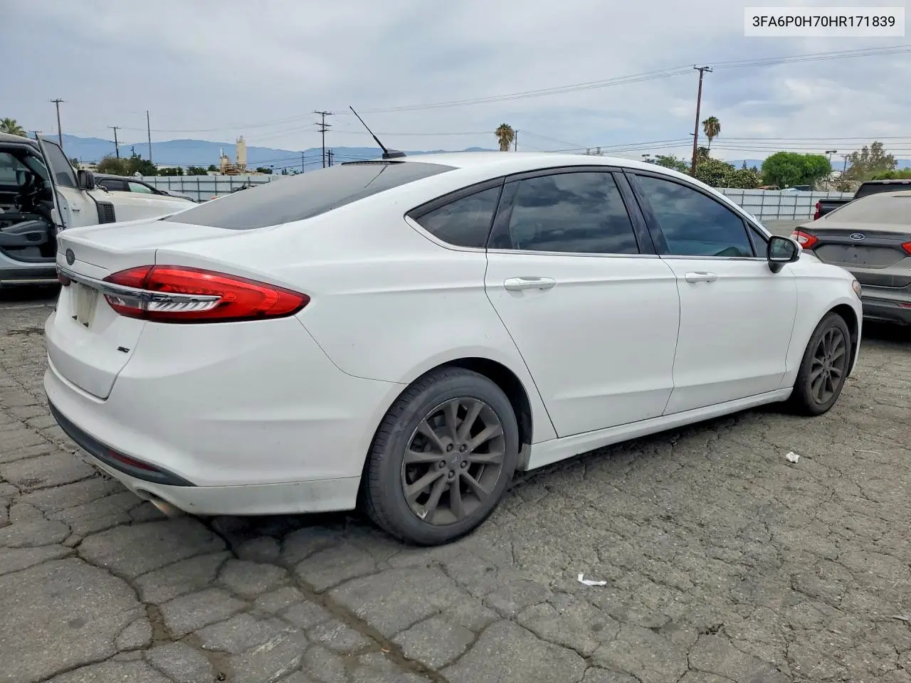 2017 Ford Fusion Se VIN: 3FA6P0H70HR171839 Lot: 61808966