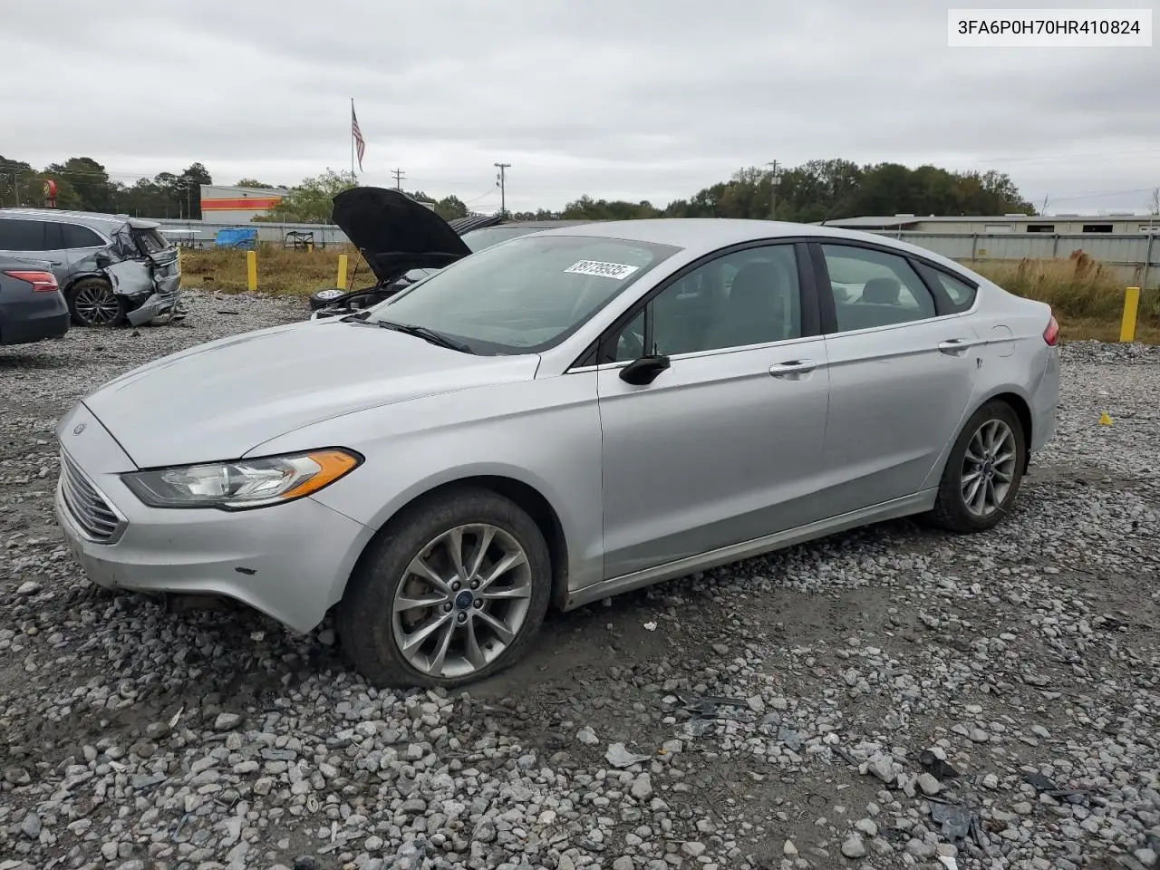 3FA6P0H70HR410824 2017 Ford Fusion Se