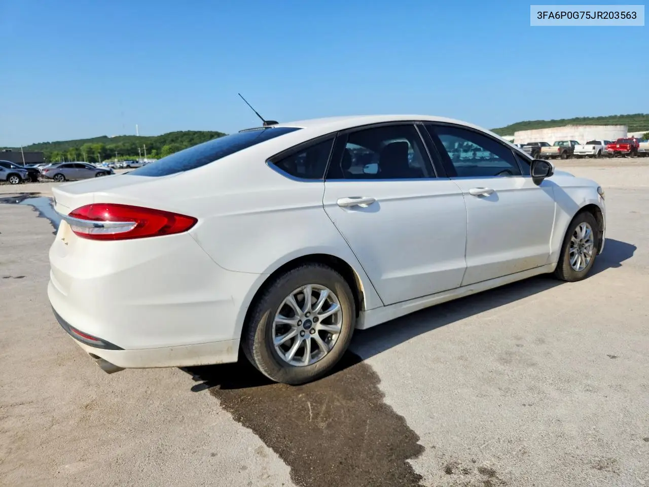 2018 Ford Fusion S VIN: 3FA6P0G75JR203563 Lot: 60638926