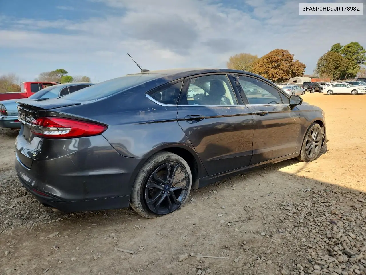 3FA6P0HD9JR178932 2018 Ford Fusion Se