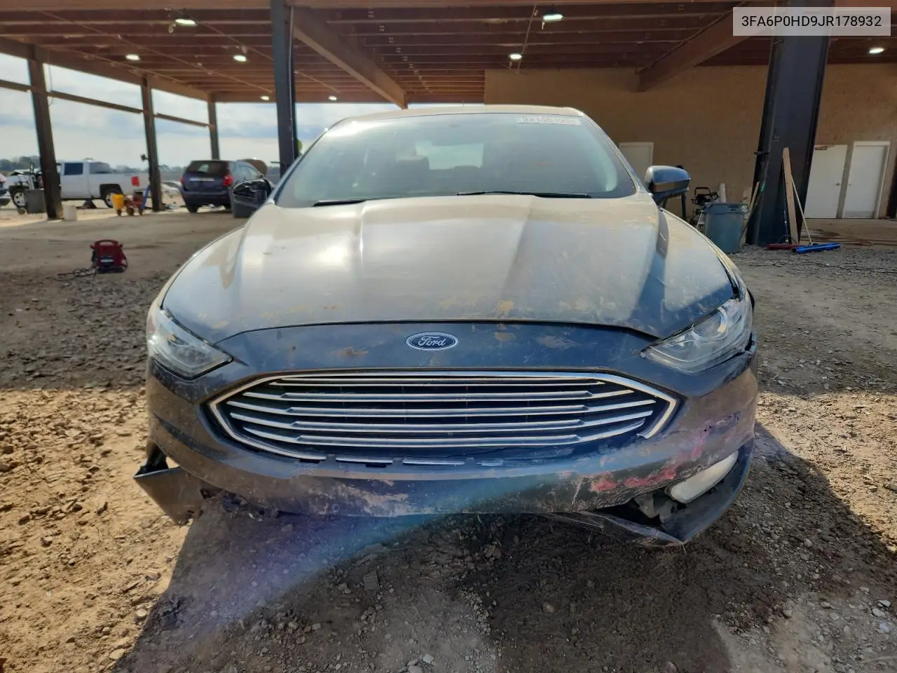 3FA6P0HD9JR178932 2018 Ford Fusion Se