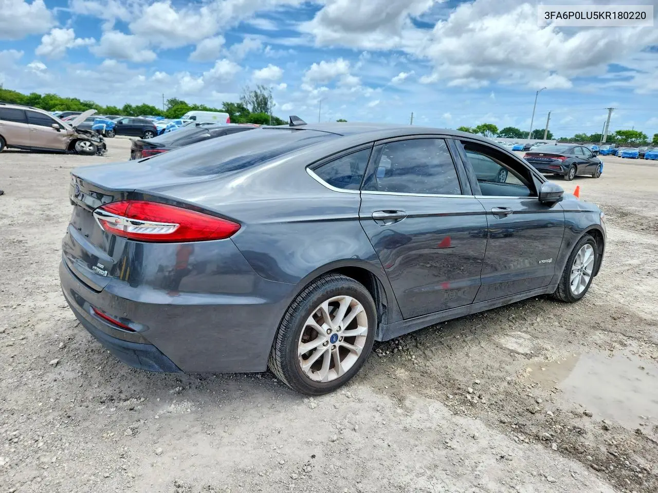 2019 Ford Fusion Se VIN: 3FA6P0LU5KR180220 Lot: 56927376