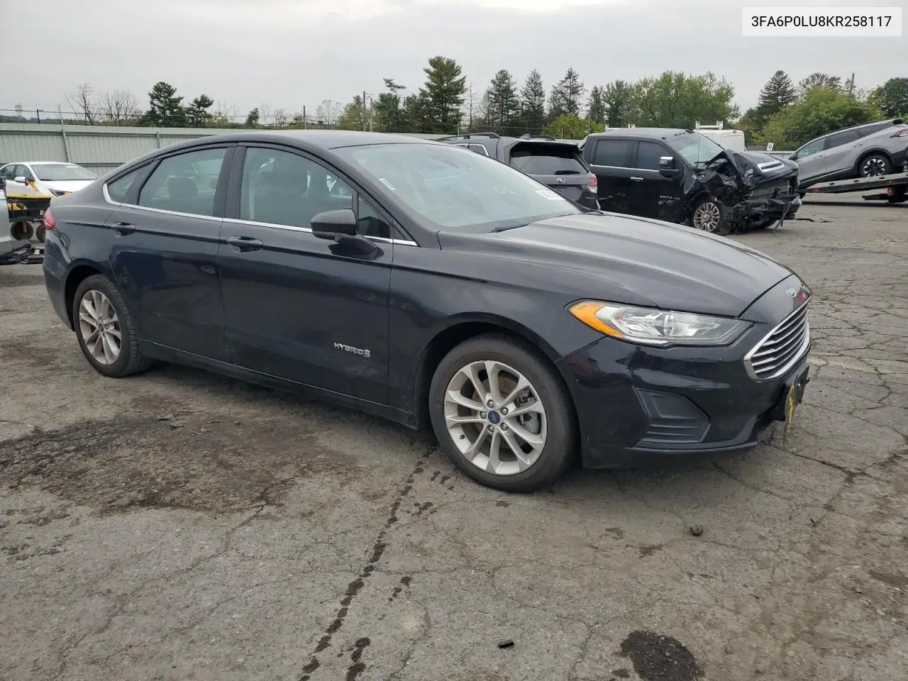 3FA6P0LU8KR258117 2019 Ford Fusion Se