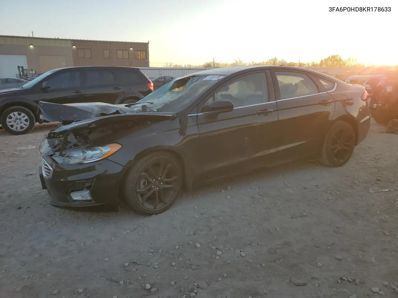 3FA6P0HD8KR178633 2019 Ford Fusion Se