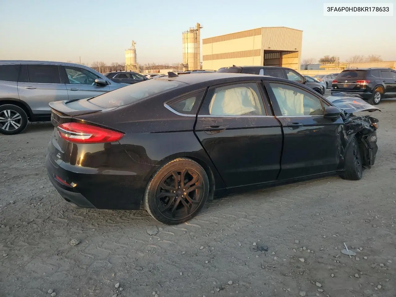 3FA6P0HD8KR178633 2019 Ford Fusion Se