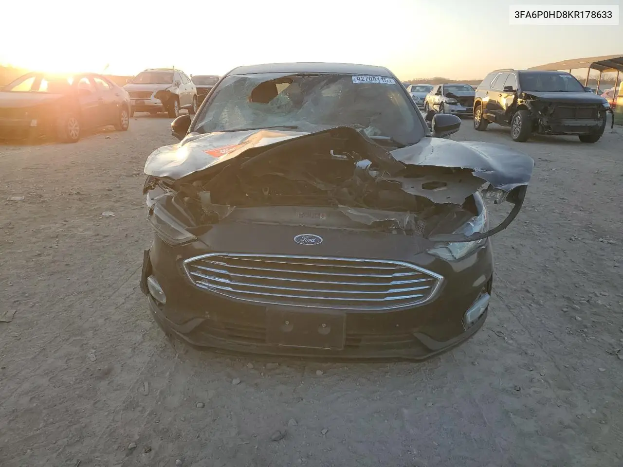 3FA6P0HD8KR178633 2019 Ford Fusion Se