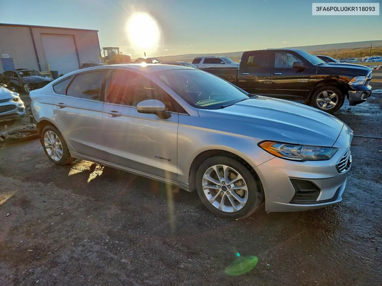 3FA6P0LU0KR118093 2019 Ford Fusion Se
