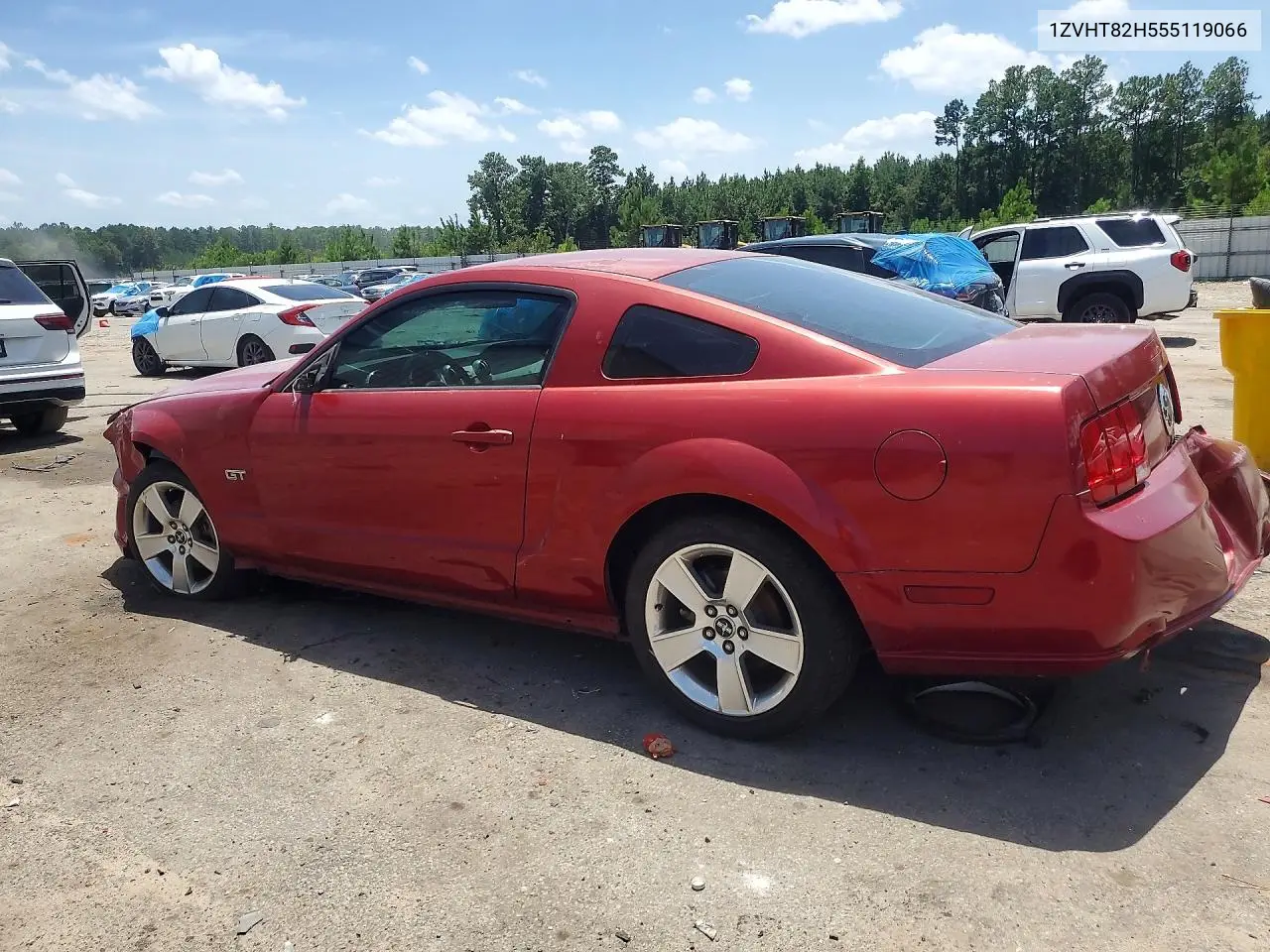 2005 Ford Mustang Gt VIN: 1ZVHT82H555119066 Lot: 60787496