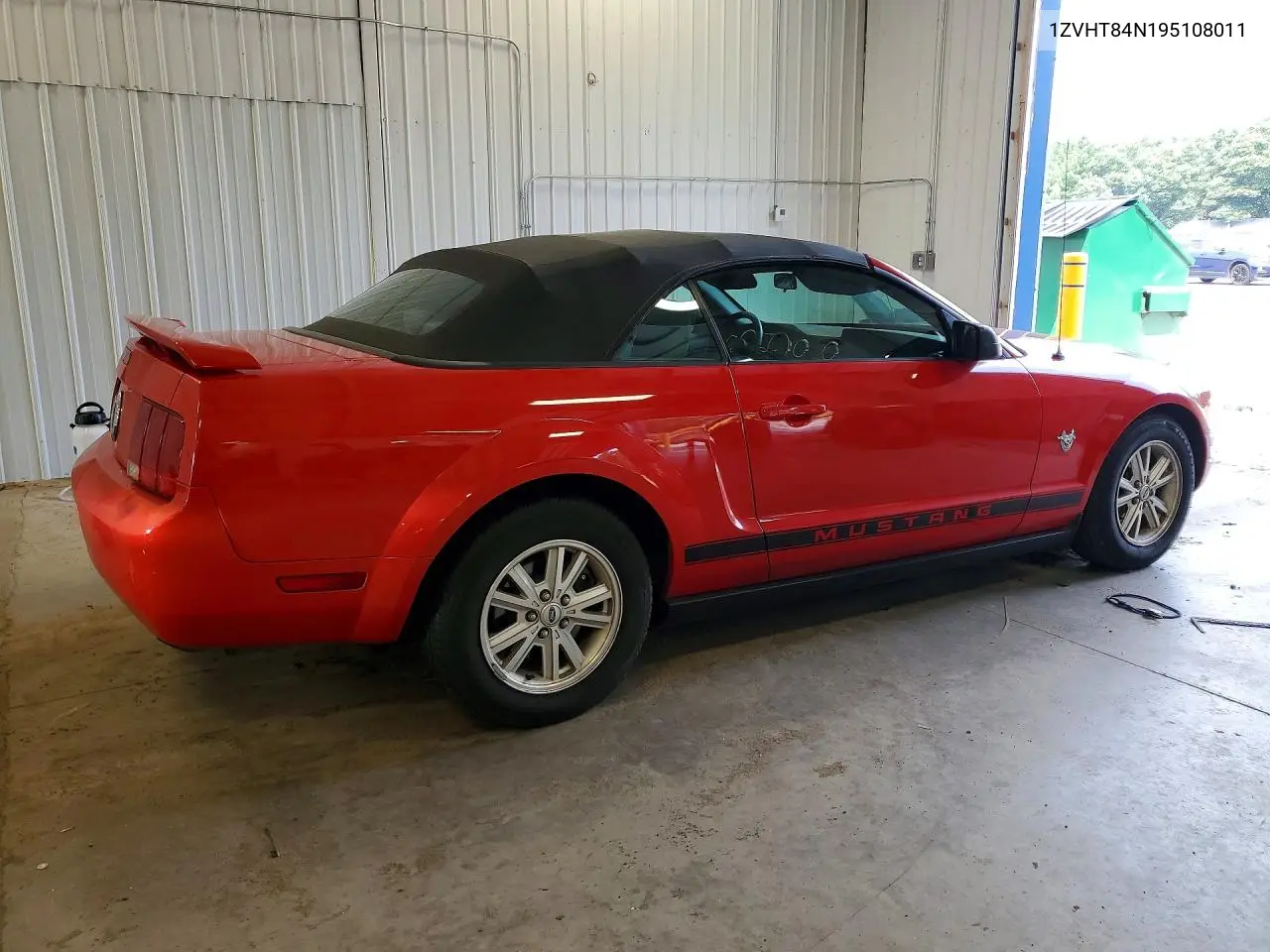 2009 Ford Mustang VIN: 1ZVHT84N195108011 Lot: 61954076