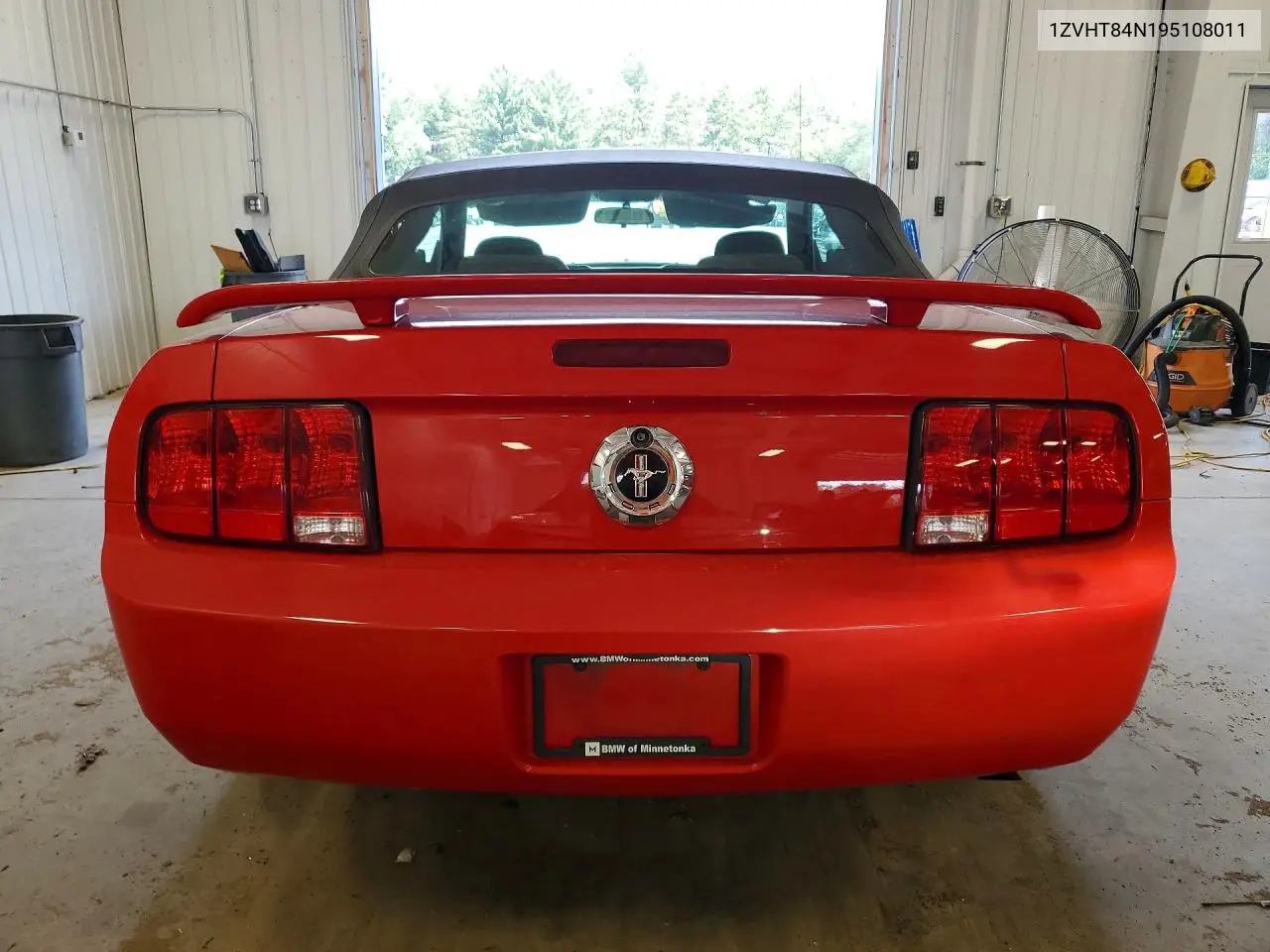 2009 Ford Mustang VIN: 1ZVHT84N195108011 Lot: 61954076