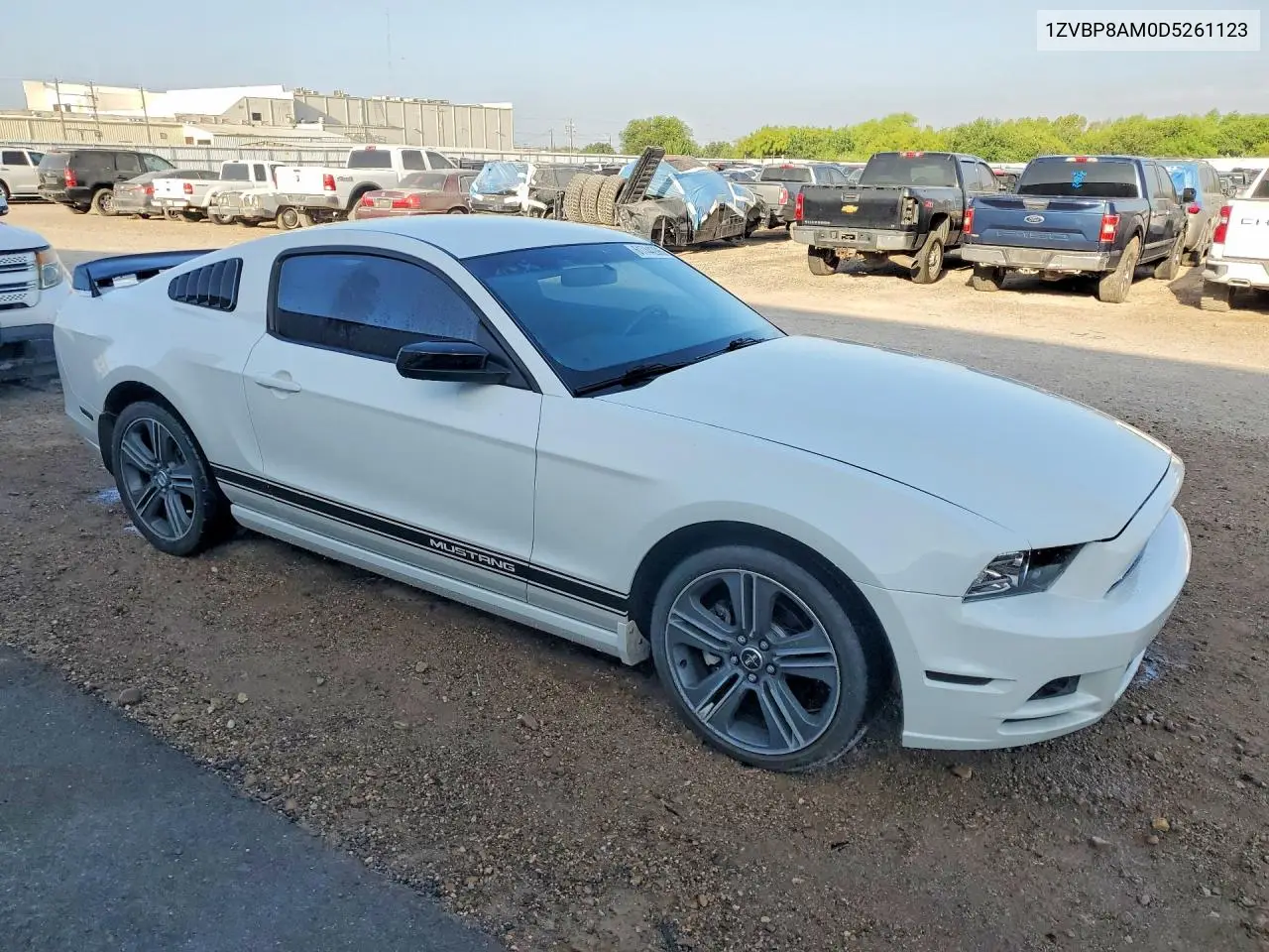 2013 Ford Mustang VIN: 1ZVBP8AM0D5261123 Lot: 61744206