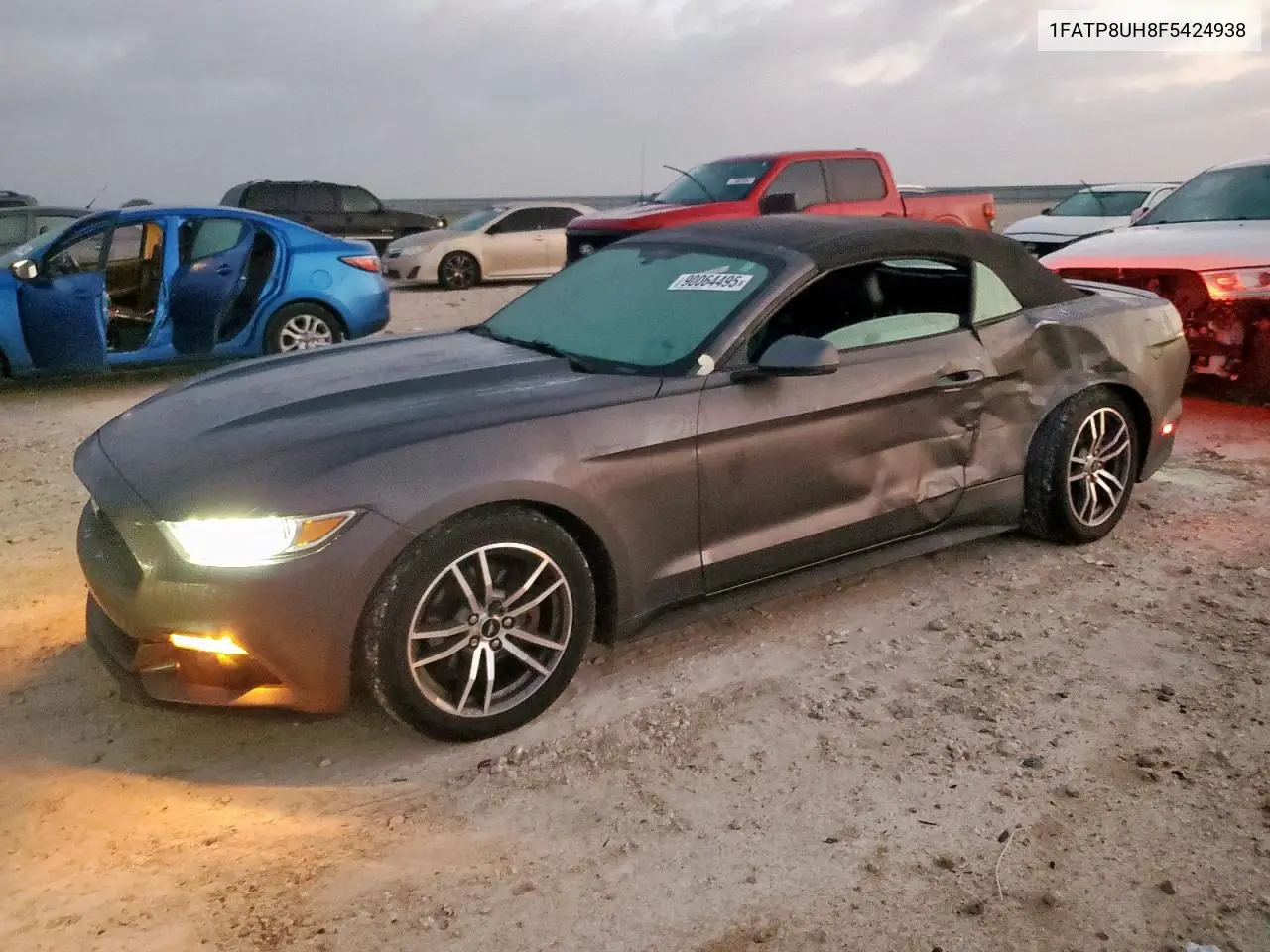 1FATP8UH8F5424938 2015 Ford Mustang