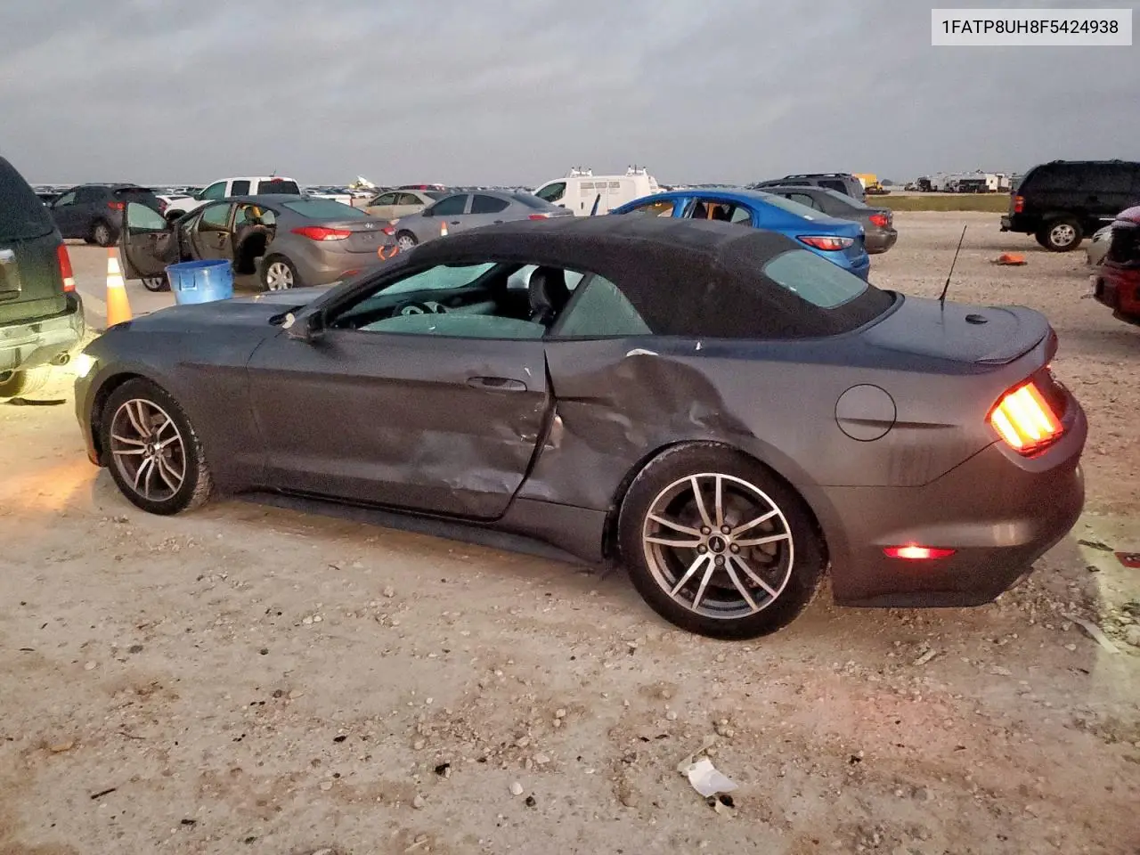 1FATP8UH8F5424938 2015 Ford Mustang